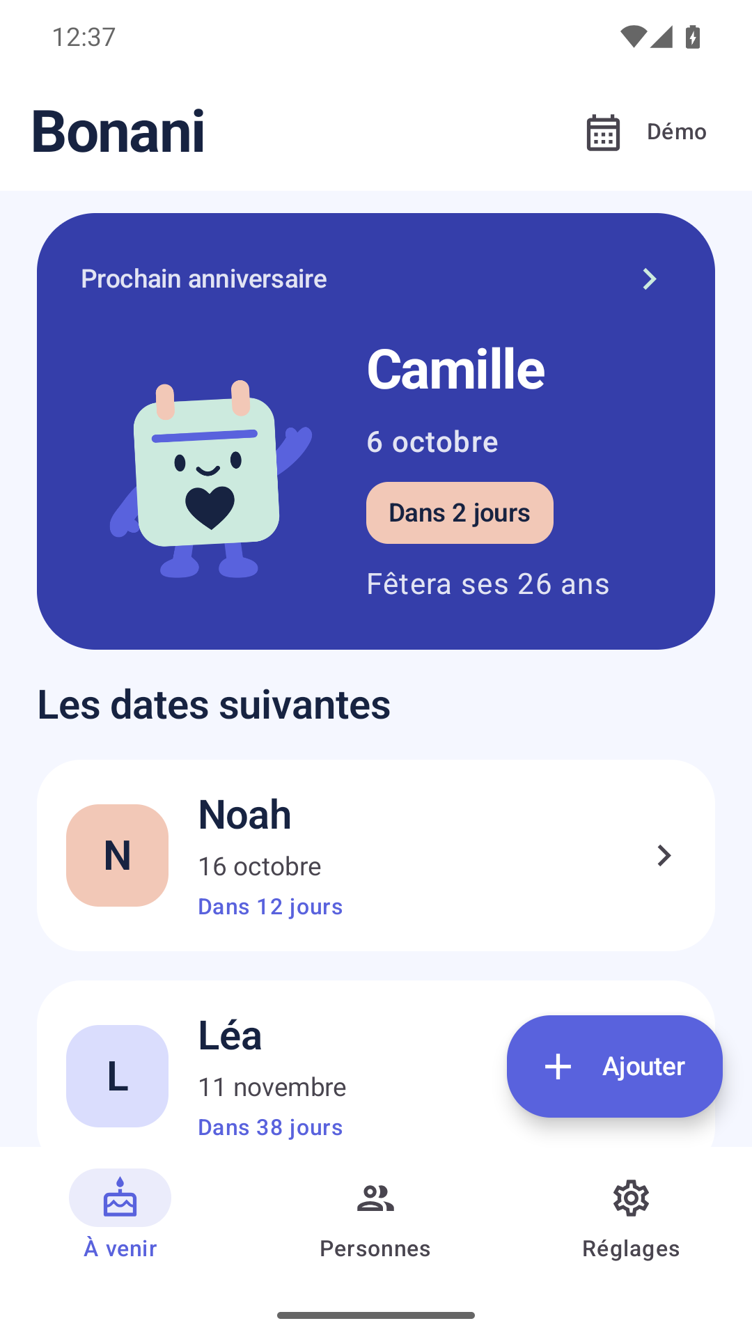 Écran Android de Bonani en mode démo. Camille a son anniversaire le 6 octobre, suivie de Noah et Léa.